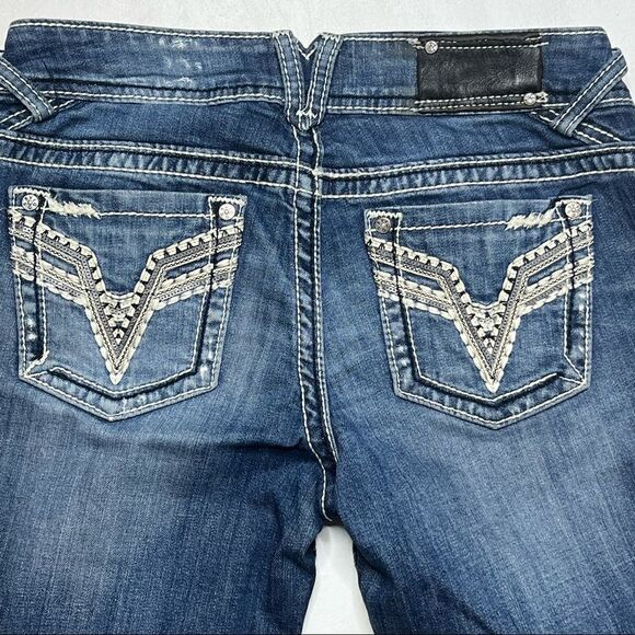 Vigoss | Factory Distressed Denim Capri’s - Picture 7 of 9